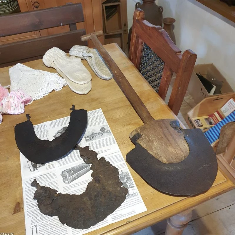 Grabki ręczne do zbierania liści