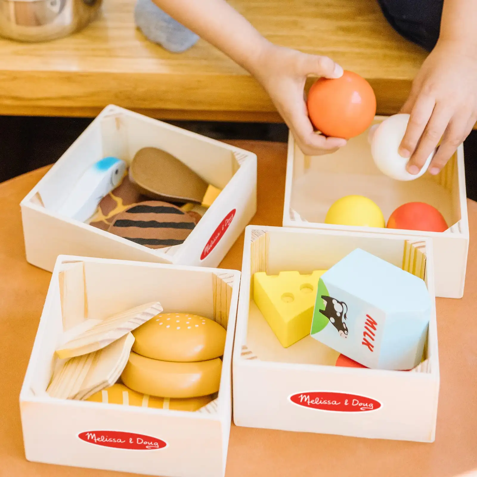 Melissa and Doug Holz Lebensmittel Kinderküche Zubehör Holz | Spielküche Zubehör Holz & Kaufladen Zubehör Holz | Küchenspielzeug für Kinder Küchenzubehör | Holzspielzeug Küche Kinder ab 2 Jahre — 15