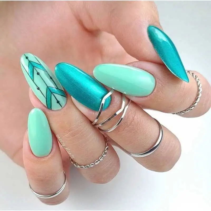 4 Mint UV Nagellack 5 ml Claresa — 5