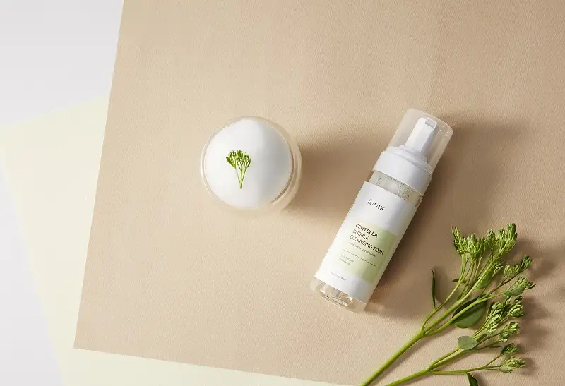iUNIK Centella Bubble Cleansing Foam 150 ml - pianka oczyszczająca do twarzy — 3