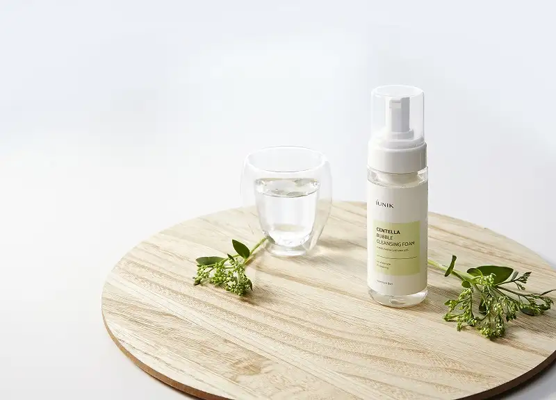 iUNIK Centella Bubble Cleansing Foam 150 ml - pianka oczyszczająca do twarzy — 2