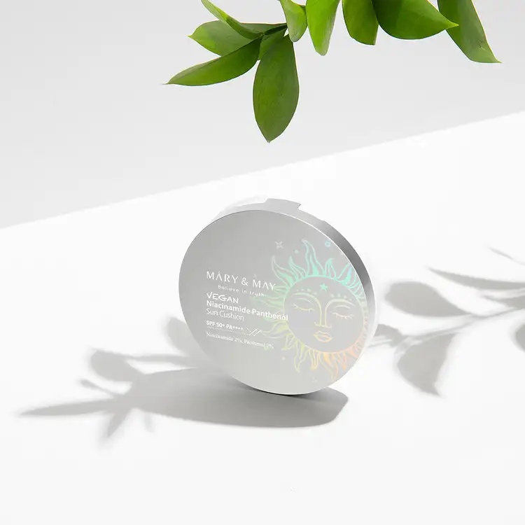 Mary&May Vegan Niacinamide Panthenol Sun Cushion SPF50+ PA++++ 25 g - Krem ochronny w formie cushion — 3